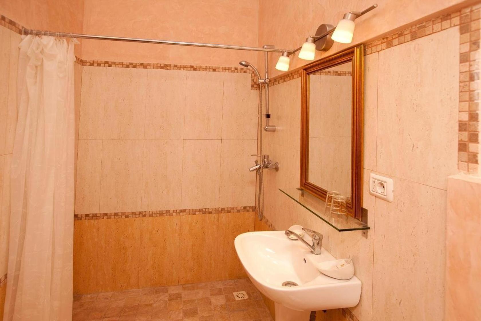 Pension Dinu Residence Timisoara Bagian luar foto